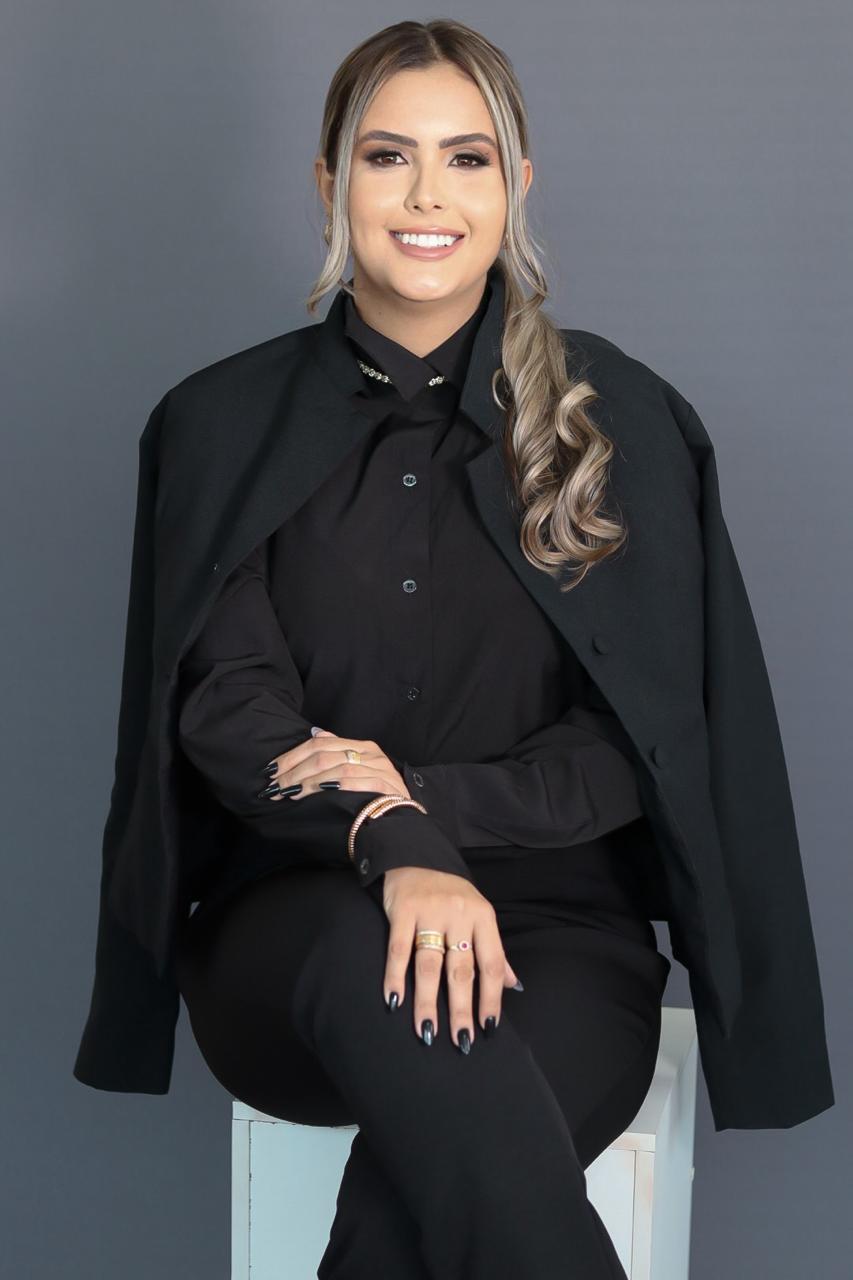 Alexssandra Carolina - Advogada